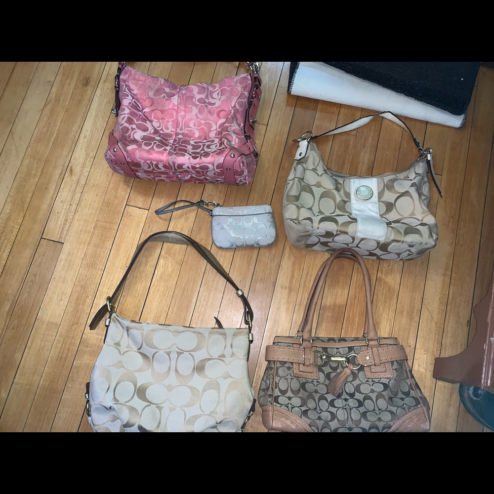 9 purses,6 wallets,6 clutches,all top brands - Picture 16 of 16
